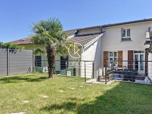 Maison Crépieux La Pape 5 pièce(s) 127 m2, 3 chambres, 1 bureau, jardin