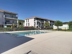 Appartement Hyeres Ouest, 27m2, Terrasse, Piscine, Parking, Potager