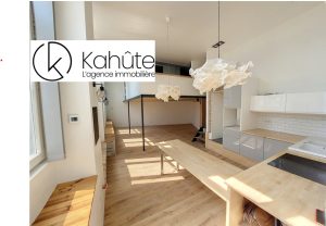 Loft  atypique en bon état entre Saint Just et le Vieux Lyon